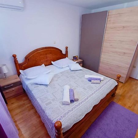 Apartment Glavaric Omiš Exteriör bild