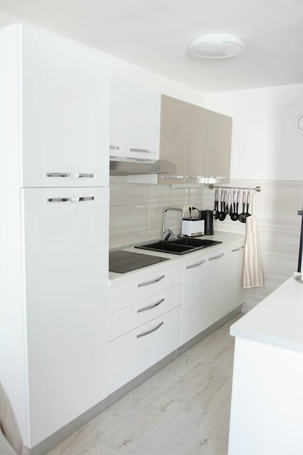 Apartment Glavaric Omiš Exteriör bild