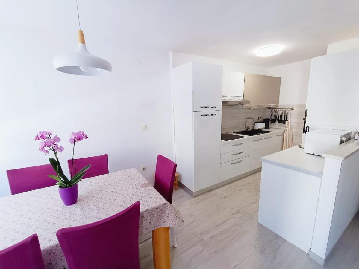 Apartment Glavaric Omiš Exteriör bild