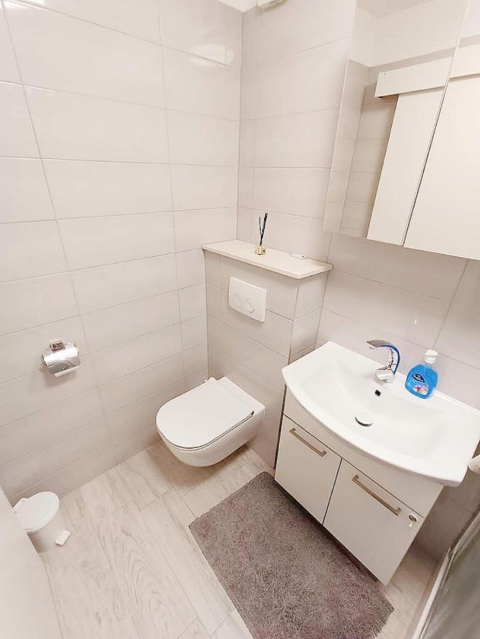 Apartment Glavaric Omiš Exteriör bild